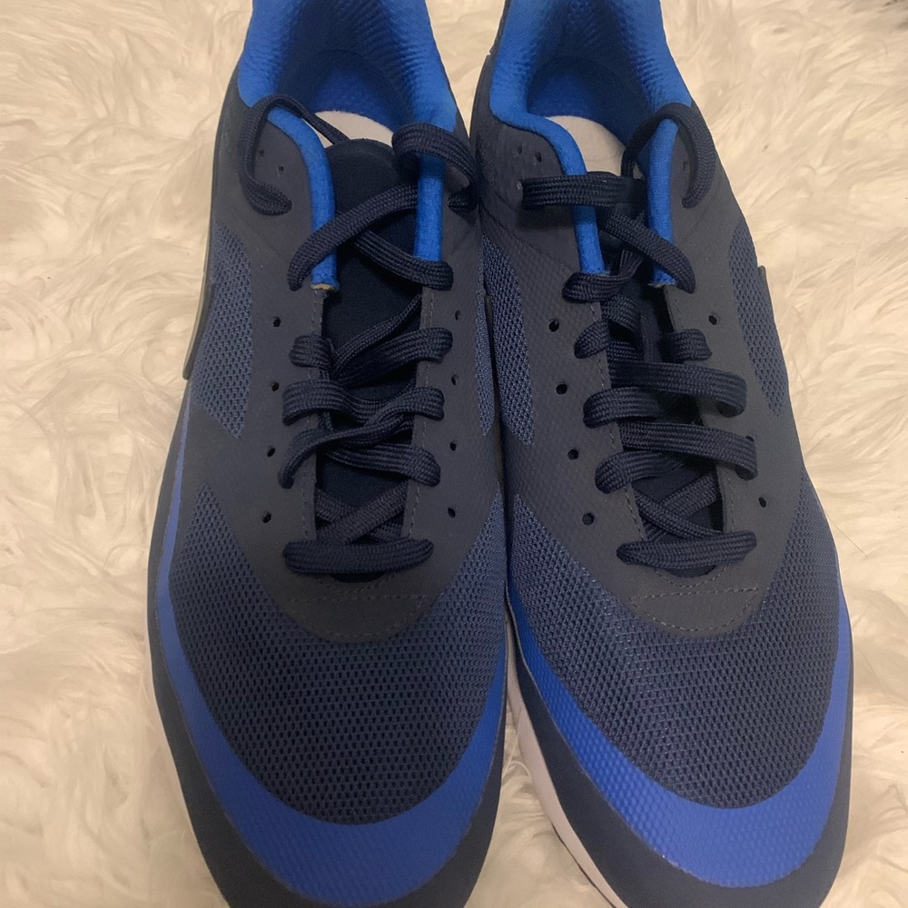 Navy Blue Nike Airmax!
